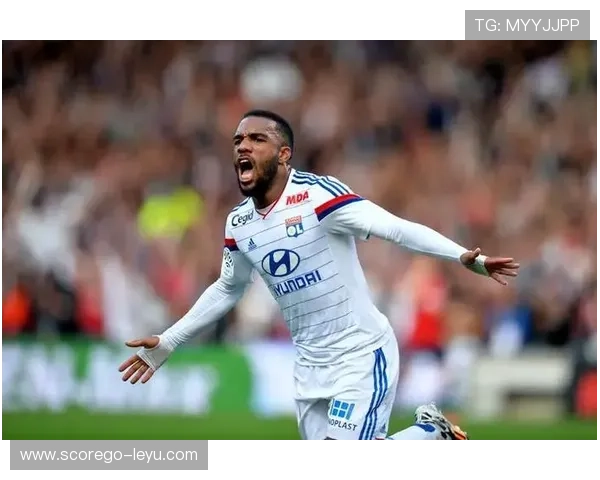 法国前锋拉卡泽特为何回归里昂？从英伟达市值暴跌，看职业抉择的风险与机遇