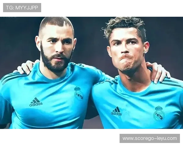 本泽马金球奖悬念揭晓！皇马巨星加冕，2022足坛盛典即将开启